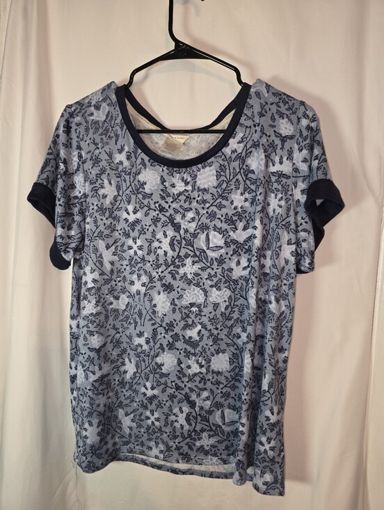 Lucky Brand Tops - Lucky Brand Blue Floral Woodblock Pajama Lounge Top Size XL